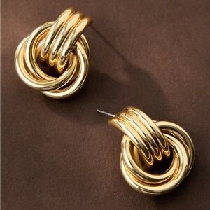 Elegant Gold Knot Earrings